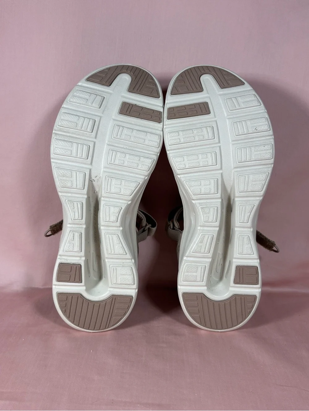 Skechers NWOT Slip-Ins GO WALK Glide Step Hands Free Charlie Tan Sandals SiZ 11